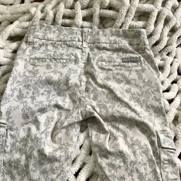 Anthropologie Level 99 Floral Cargo Pant Sz 25 - Picture 6 of 7